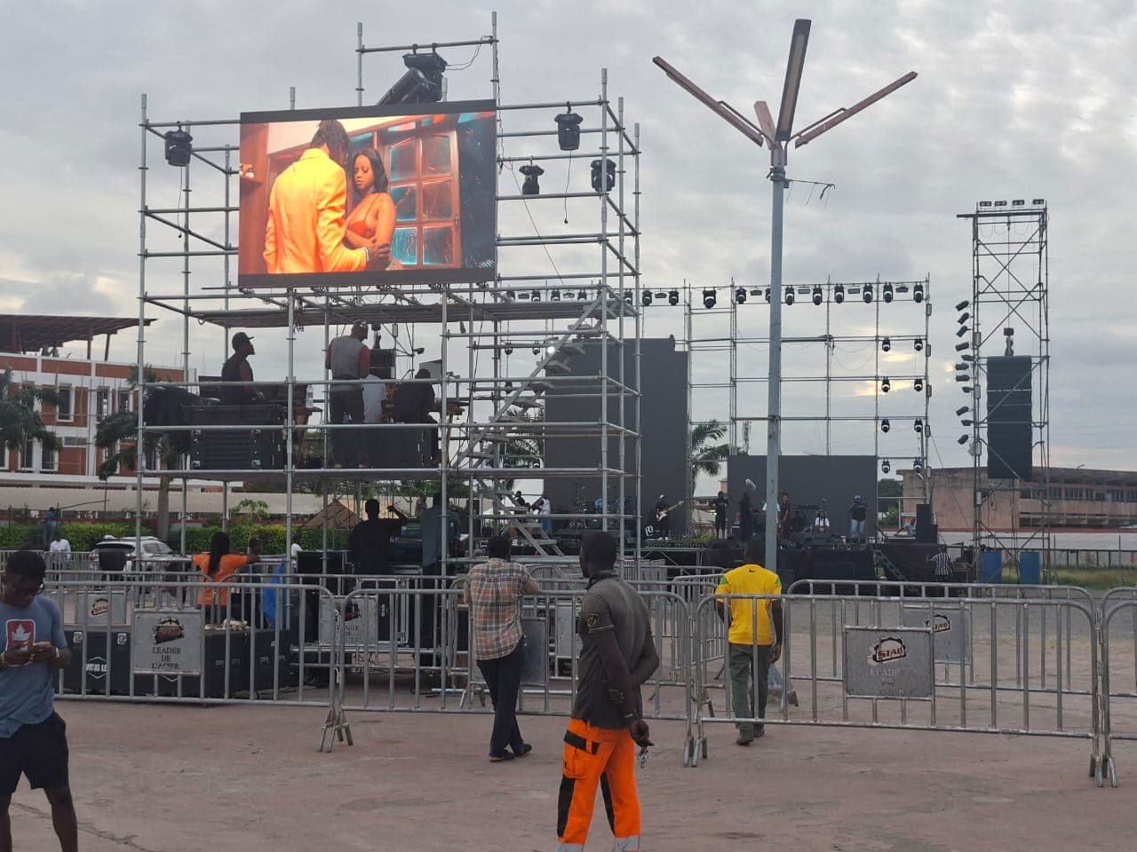 10ans de carrière de l'artiste vano baby à majesti wologuedè